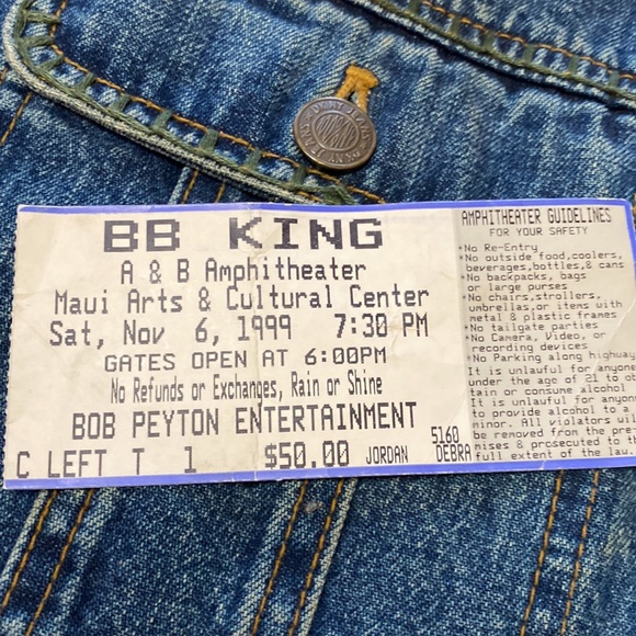 Vintage DKNY Jean Jacket size 8 - Picture 13 of 14